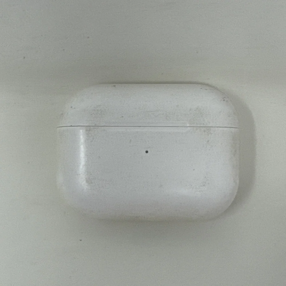 Apple AirPods Pro 2nd Gen CHARGING CASE Replacement Lightning‎ Only - A2618